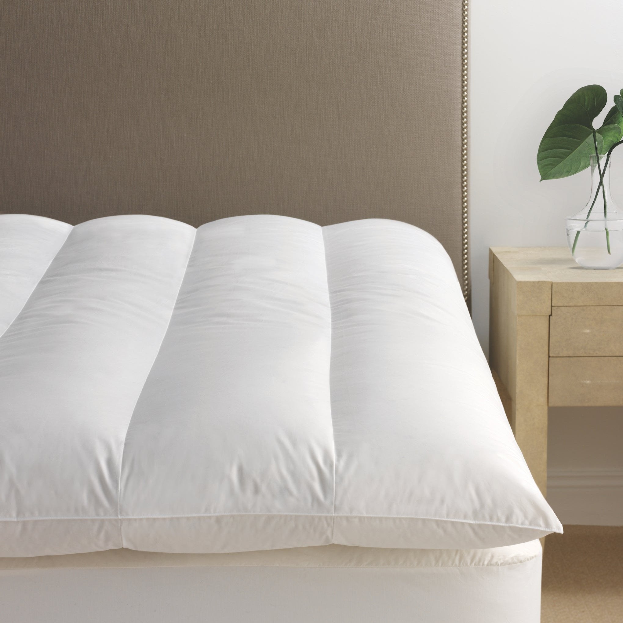241130_Scandia_Featherbed_Down_p1a_1.jpg