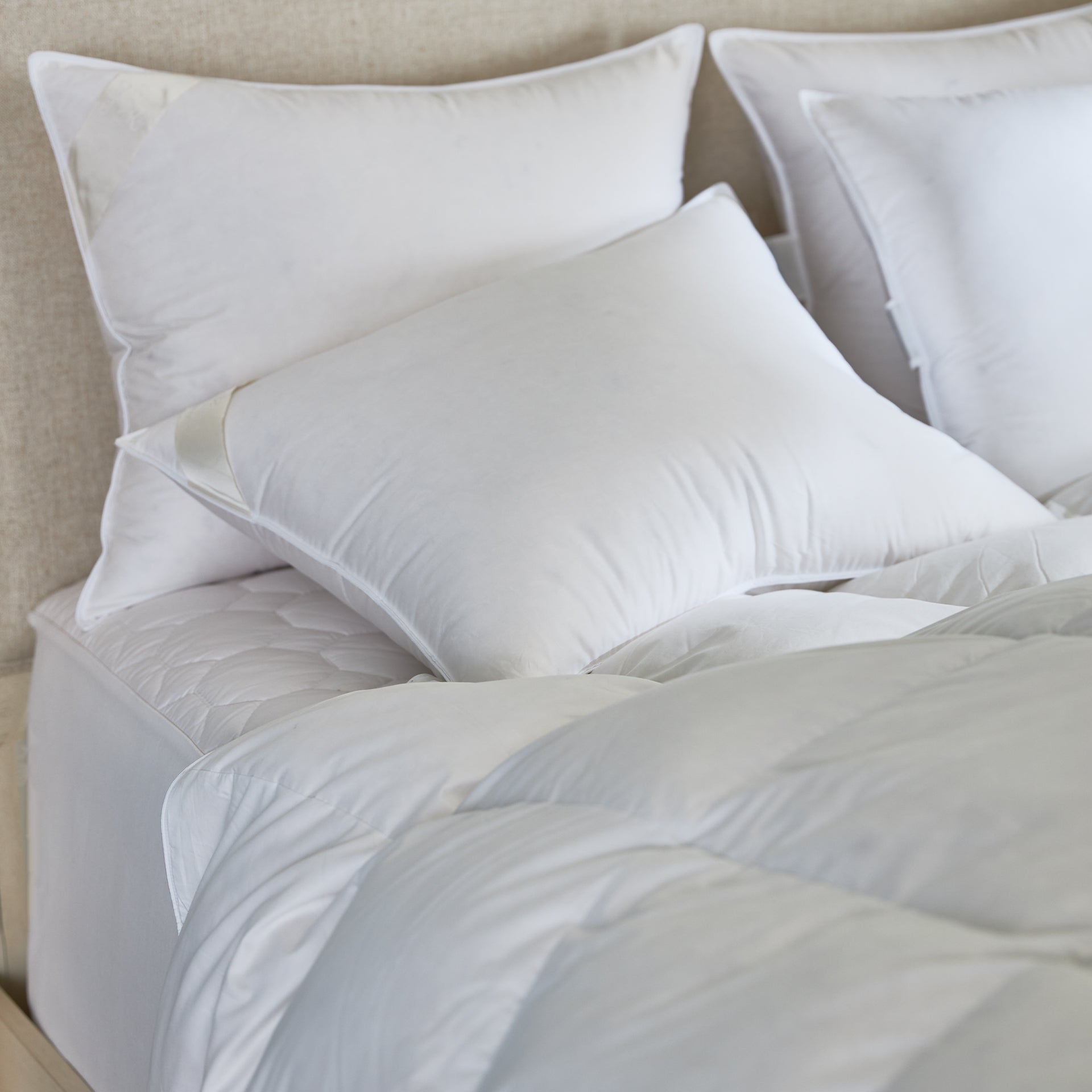 chamonix-comforter-scandiahome-siberianwhitedown-5-web.jpg